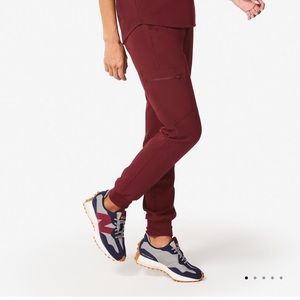 FIGS jogger scrub bottoms